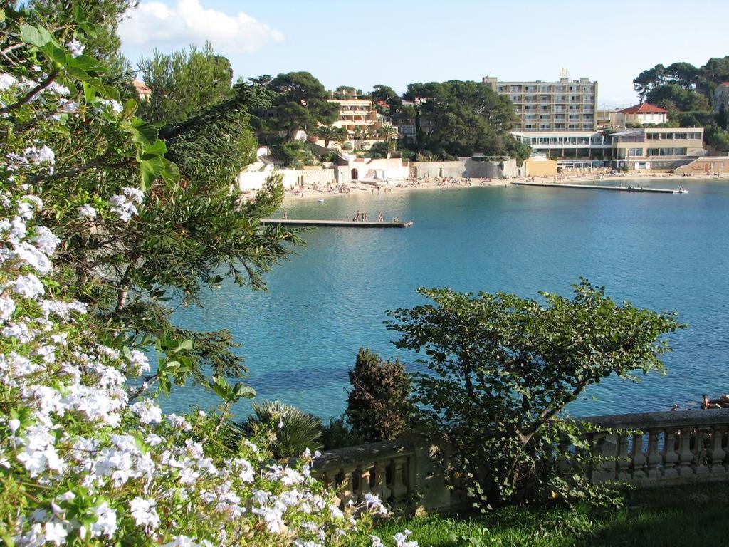 T2 Bandol Ideal Vacances 2 Etoiles Exterior photo